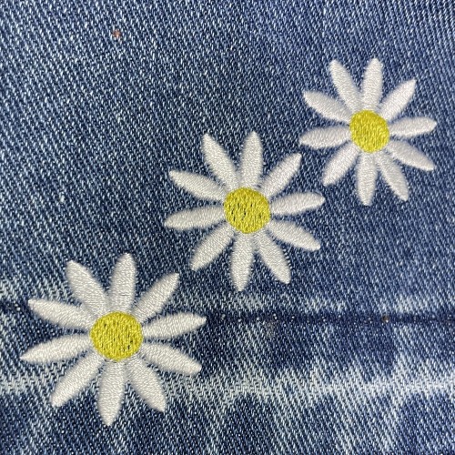 Файл вышивки Маленькая ромашка