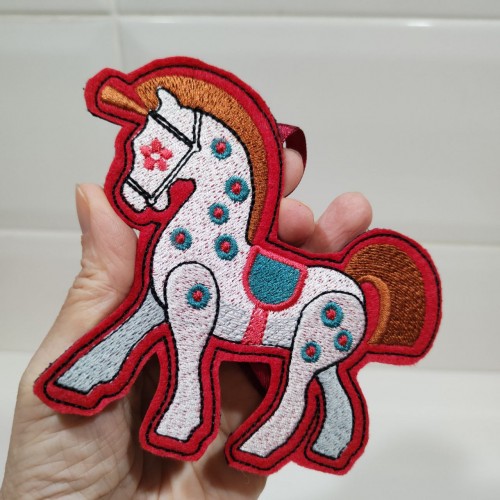 Файл вышивки Лошадка Щелкунчика