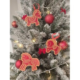 Файл вышивки Набор "Пряничные лошадки"