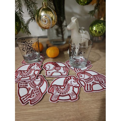 Файл вышивки Лошадки-подстаканники