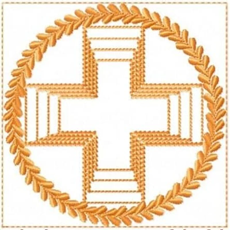 Квилт 19. Крест в венке