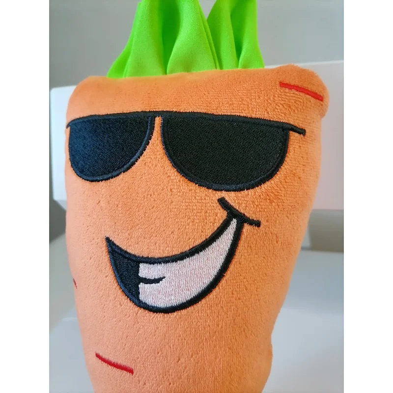 Игрушка в пяльцах Крутая морковка